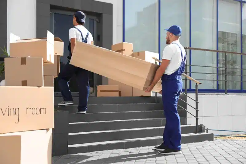 How much does it cost for movers in Winnipeg?